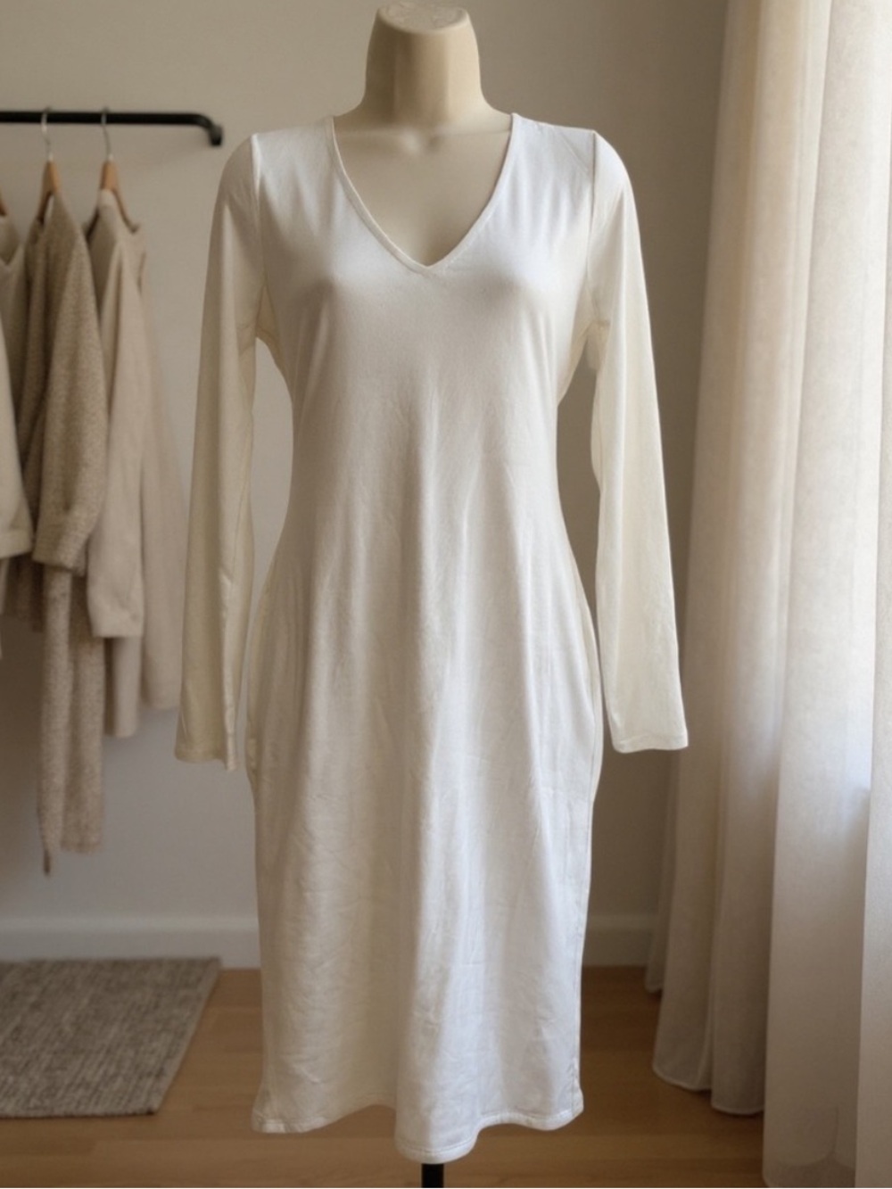 NWT Fashion Nova White Long Sleeve V-Neck Sheath Dress Size L